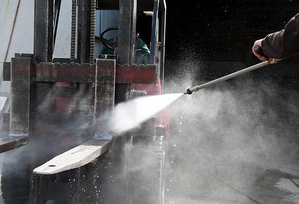 Best Vinyl Siding Pressure Washing in Oostburg, WI
